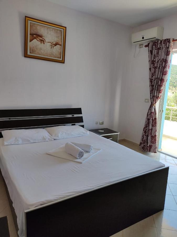 Esmeralda Hotel & Restaurant Ksamil Bagian luar foto