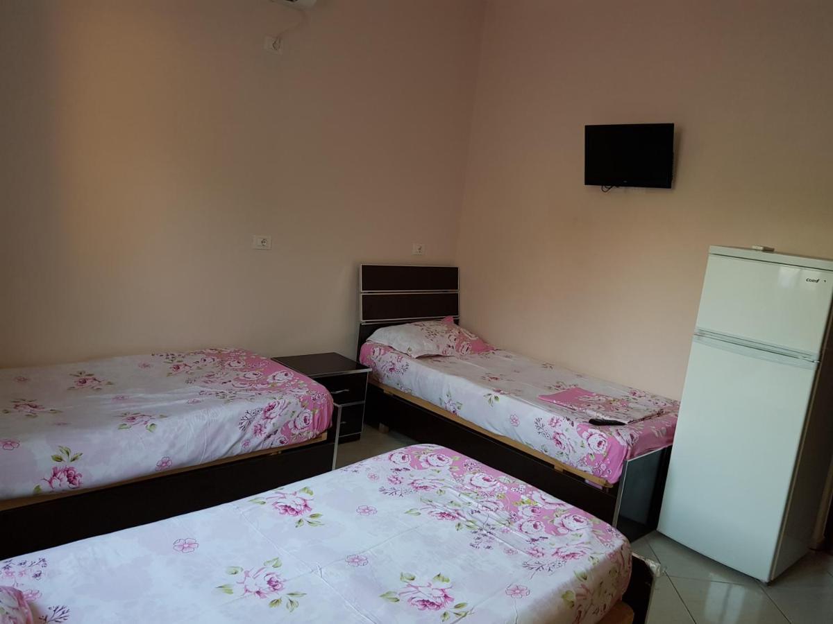 Esmeralda Hotel & Restaurant Ksamil Bagian luar foto