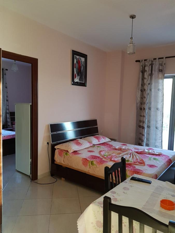 Esmeralda Hotel & Restaurant Ksamil Bagian luar foto