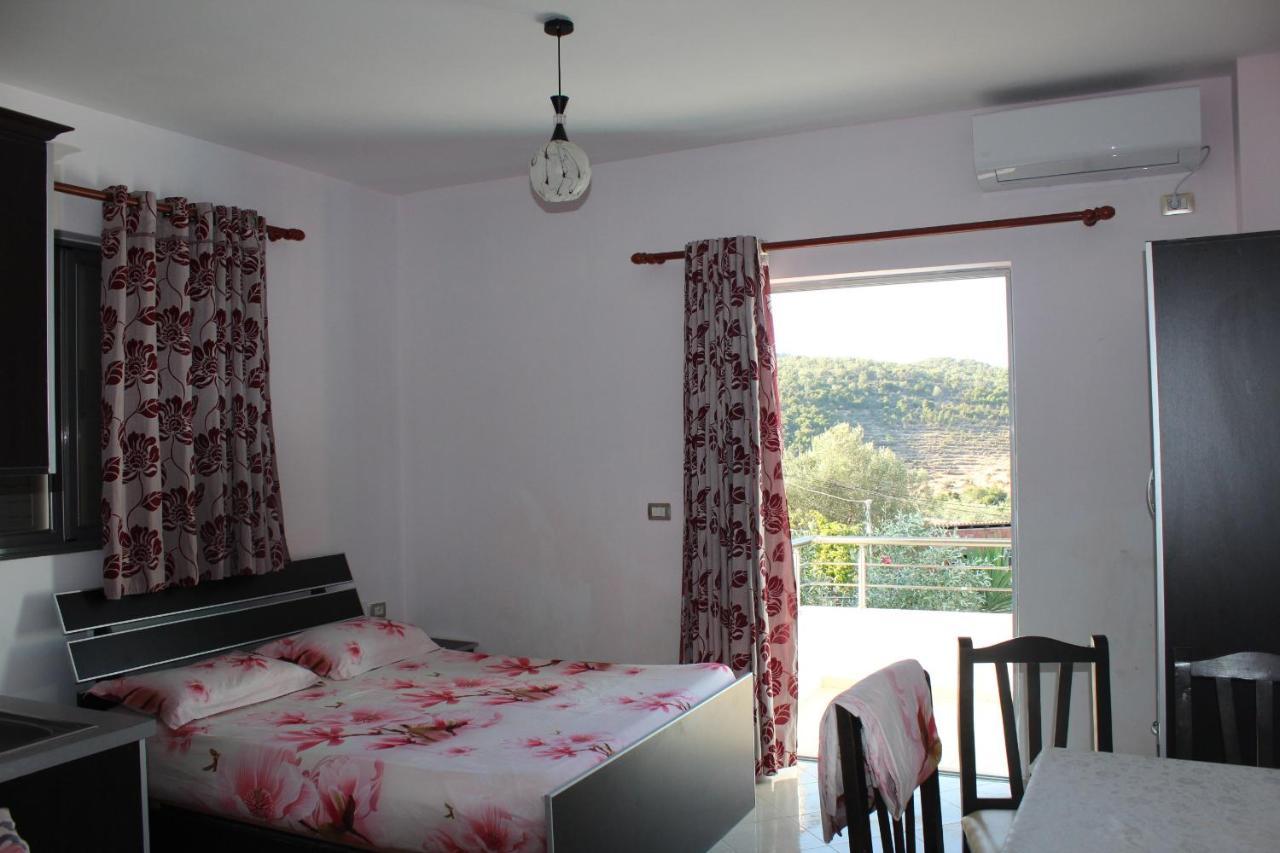 Esmeralda Hotel & Restaurant Ksamil Bagian luar foto