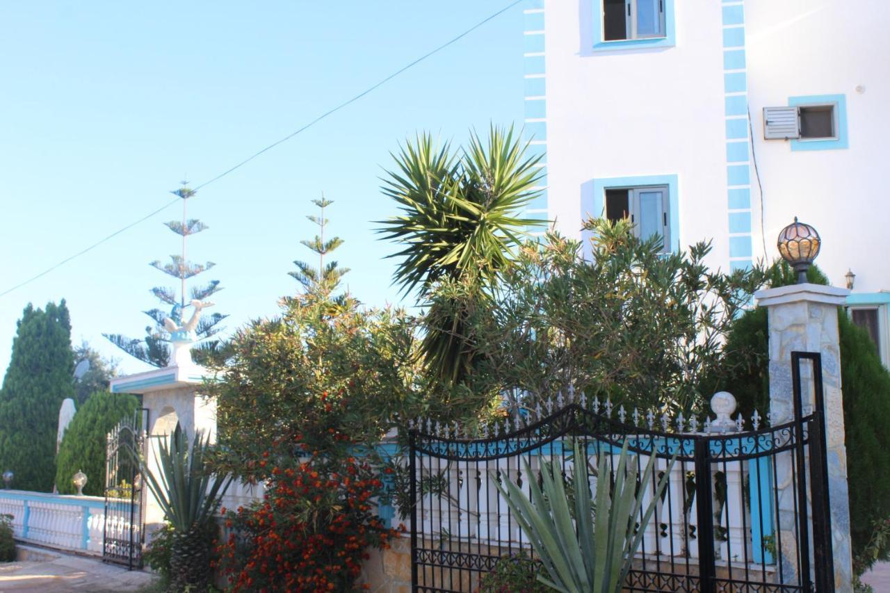 Esmeralda Hotel & Restaurant Ksamil Bagian luar foto