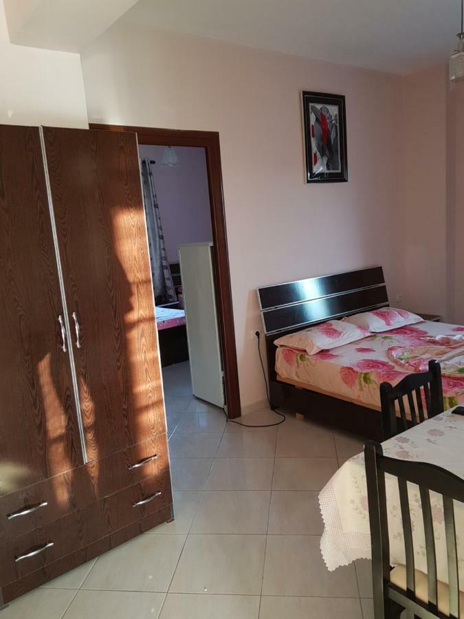 Esmeralda Hotel & Restaurant Ksamil Bagian luar foto