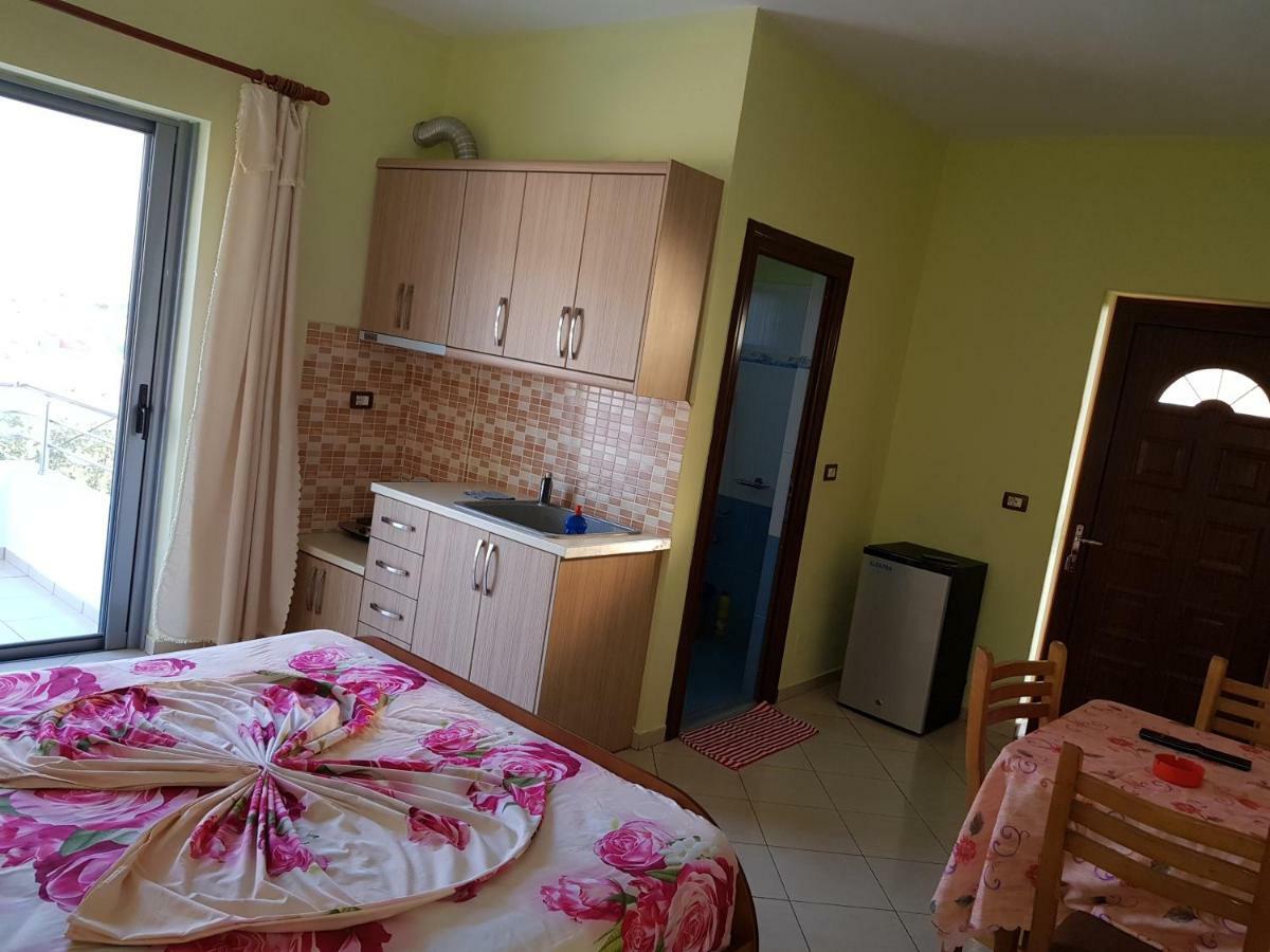 Esmeralda Hotel & Restaurant Ksamil Bagian luar foto
